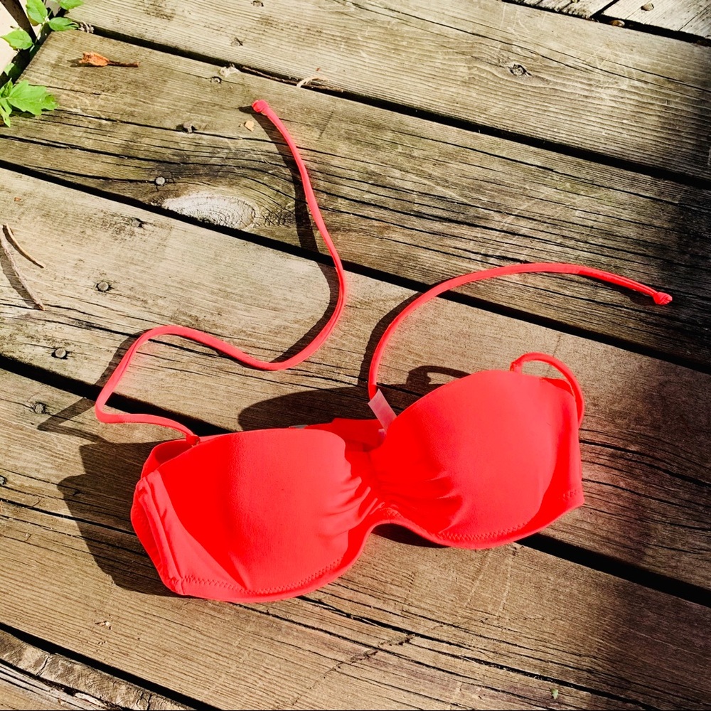 Victoria’s Secret Swim Top - 32A!